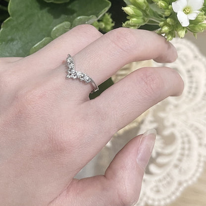 Diamond shiny ring