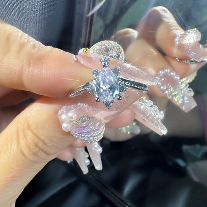 Diamond shiny ring